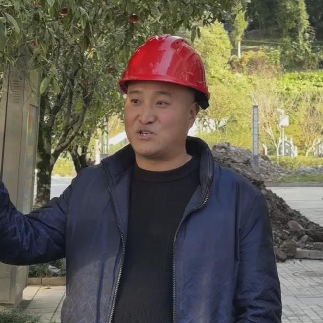 @芦山人 城区旧爱体育入口水管改造进度看这里……(图3)
