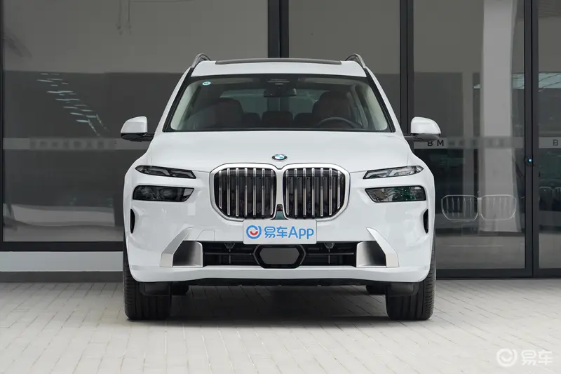 进口全尺寸suv宝马X7 车长达爱体育网址5170mm(图1)