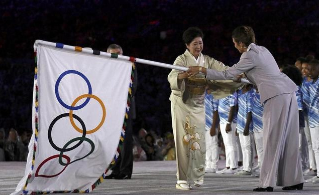 安倍扮“马里奥”钻水管 东京8分钟惊艳世界(图1)