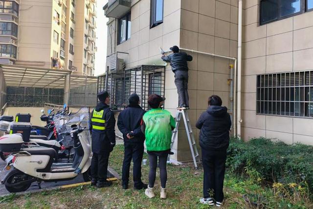 爱体育APP私装污水管道直通排水渠？他们联动处置解民忧(图3)