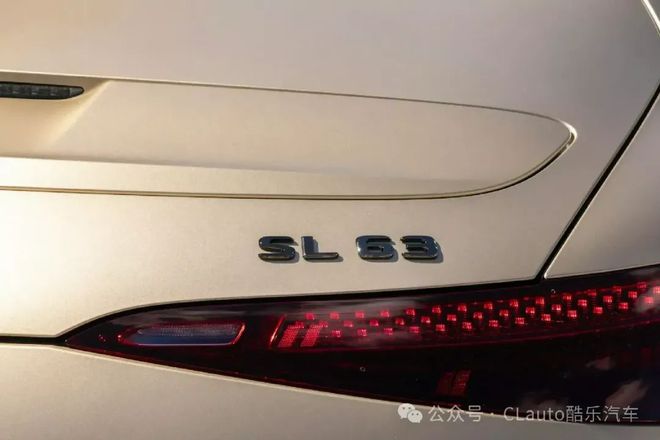 奢华优雅且运动奔驰 SL63 Manufaktur Golden Coast 黄金海岸定制超跑 酷乐汽车(图8)