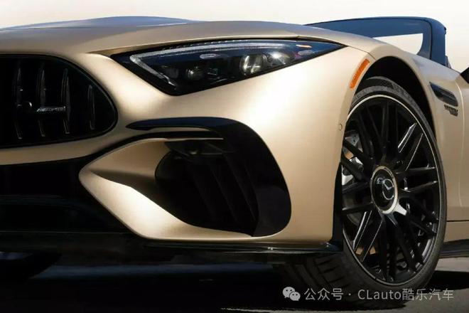 奢华优雅且运动奔驰 SL63 Manufaktur Golden Coast 黄金海岸定制超跑 酷乐汽车(图5)