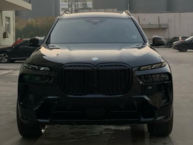 2025款宝马(进口)宝马X7 报价 图片 参数 配置简介(图2)