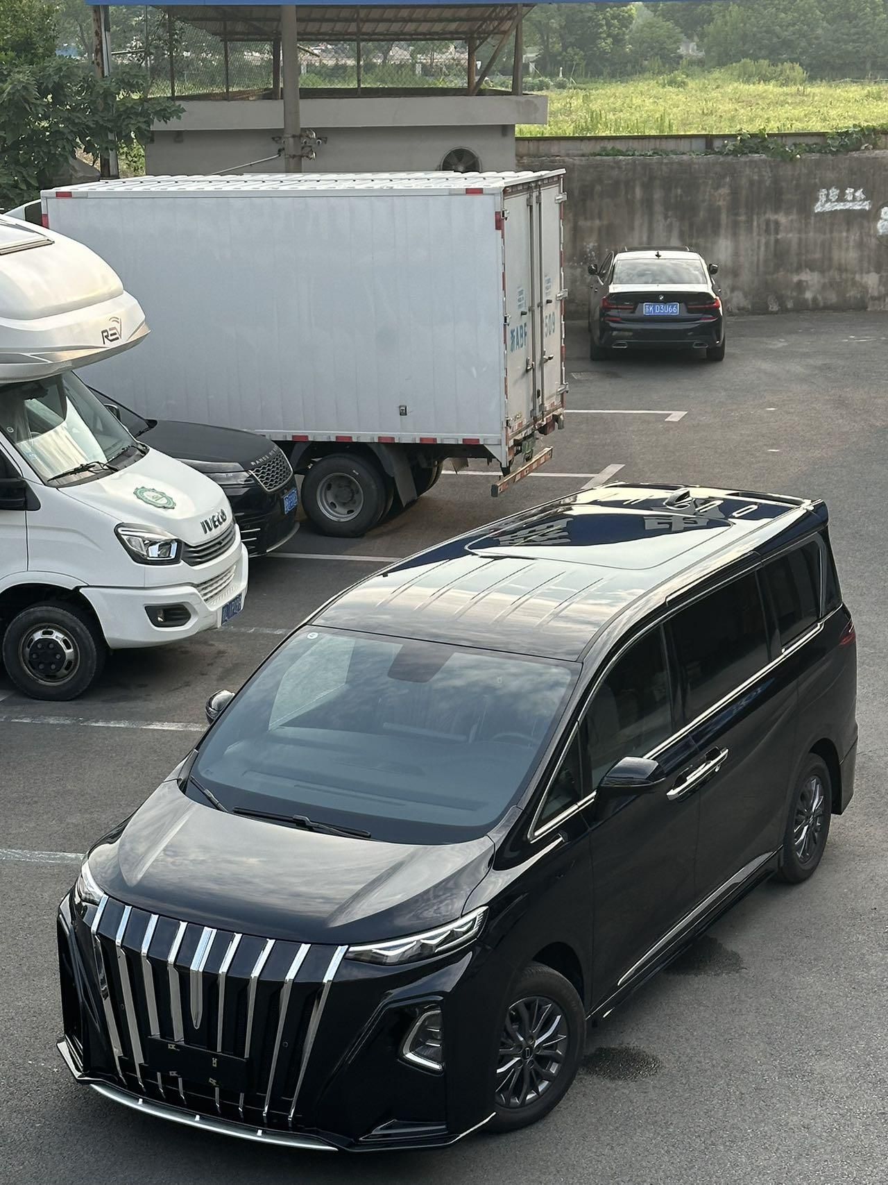 2025款一汽纵横家七座MPV20多万落地(图1)