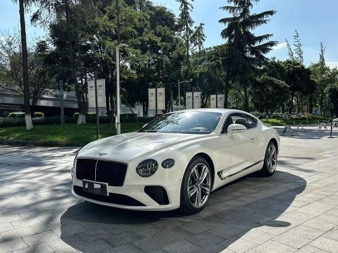 宾利欧陆 40T GT最低多少钱 顶级跑车优惠50万可分期(图2)